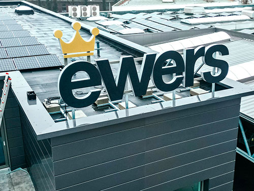 Ewers Haustechnik - Einzelbuchstaben Ansicht von gegenüber